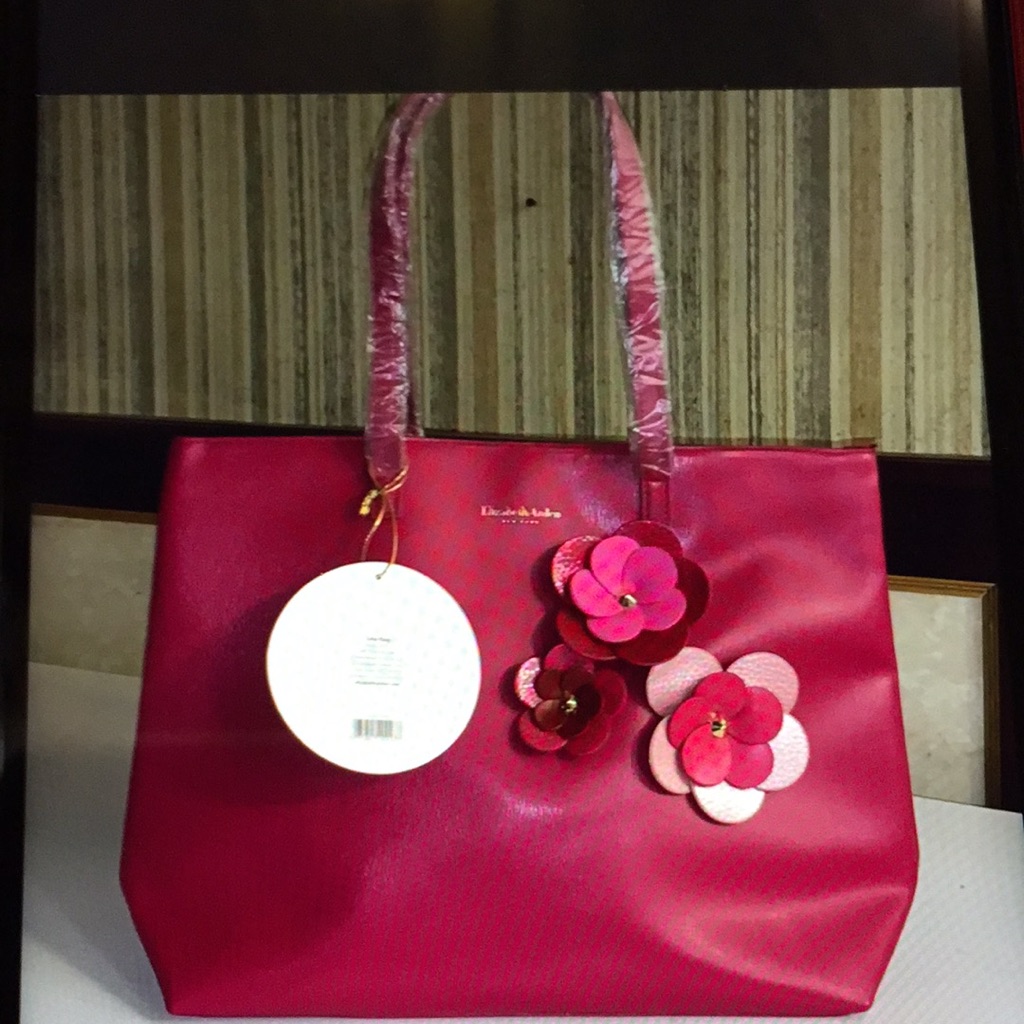 Elizabeth Arden Shoulder Bag